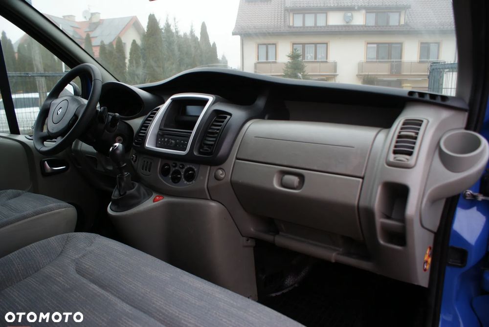 Renault Trafic - 11