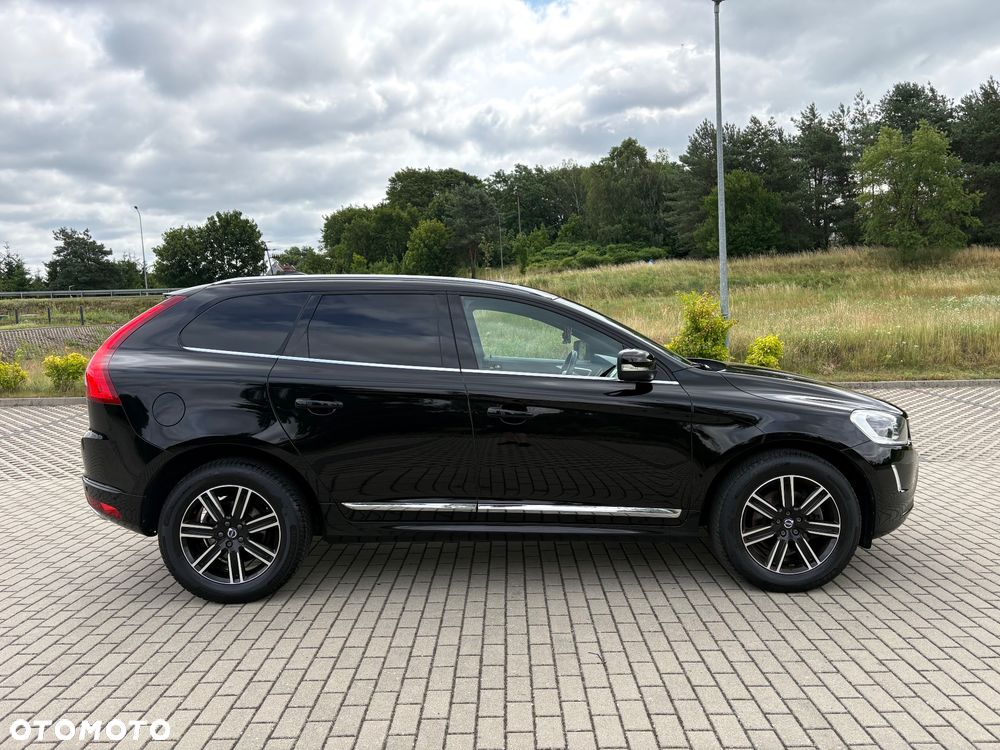 Volvo XC 60 D5 AWD Summum - 4