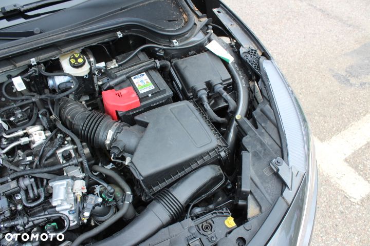 Ford Focus 1.0 EcoBoost Titanium - 21