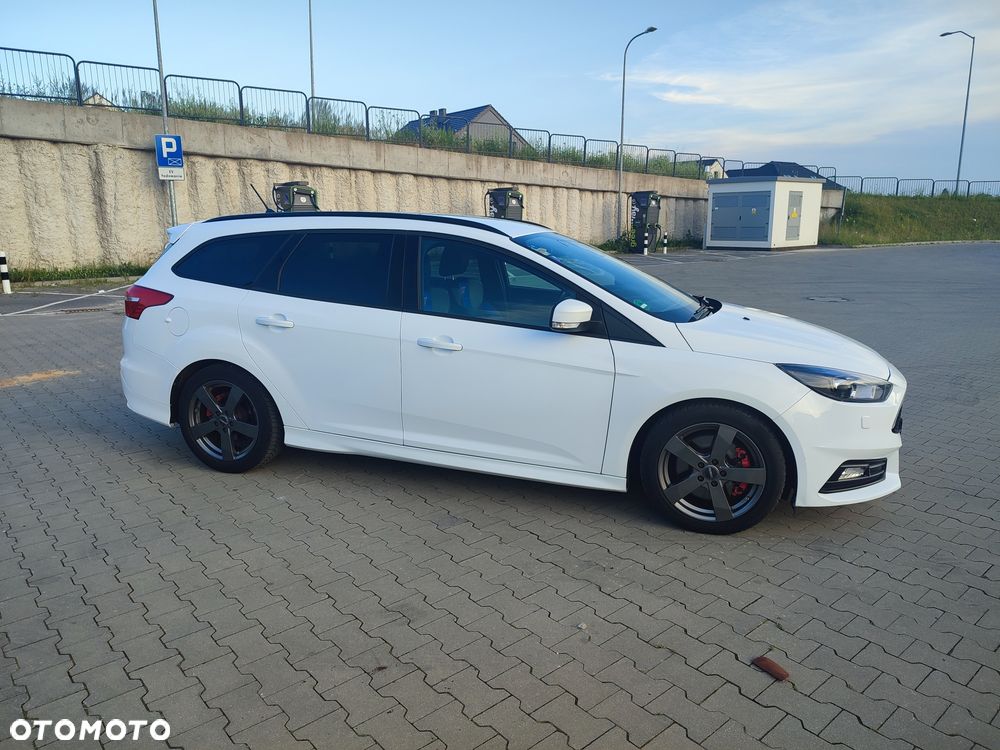 Ford Focus - 3