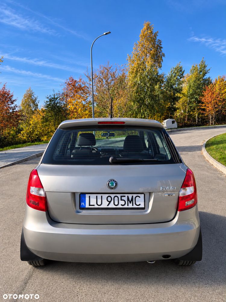 Skoda Fabia - 4