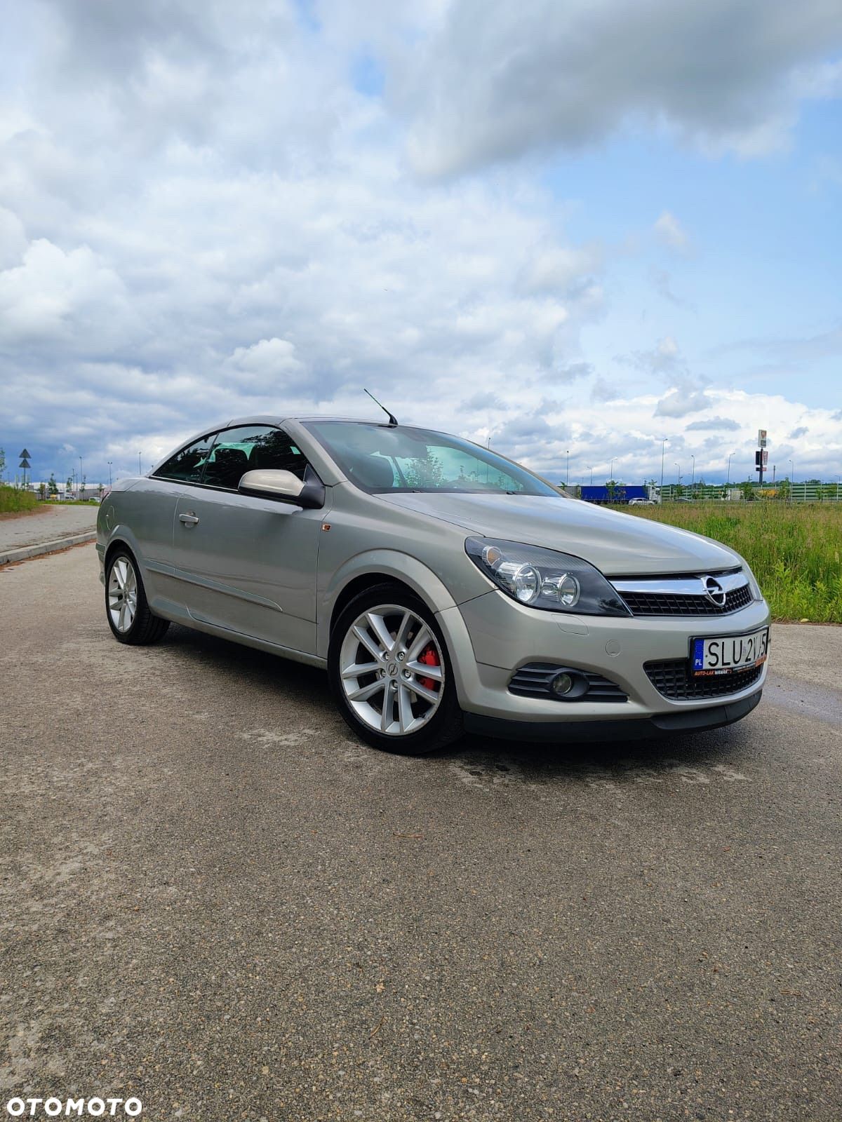 Opel Astra III GTC 1.8 Cosmo - 1