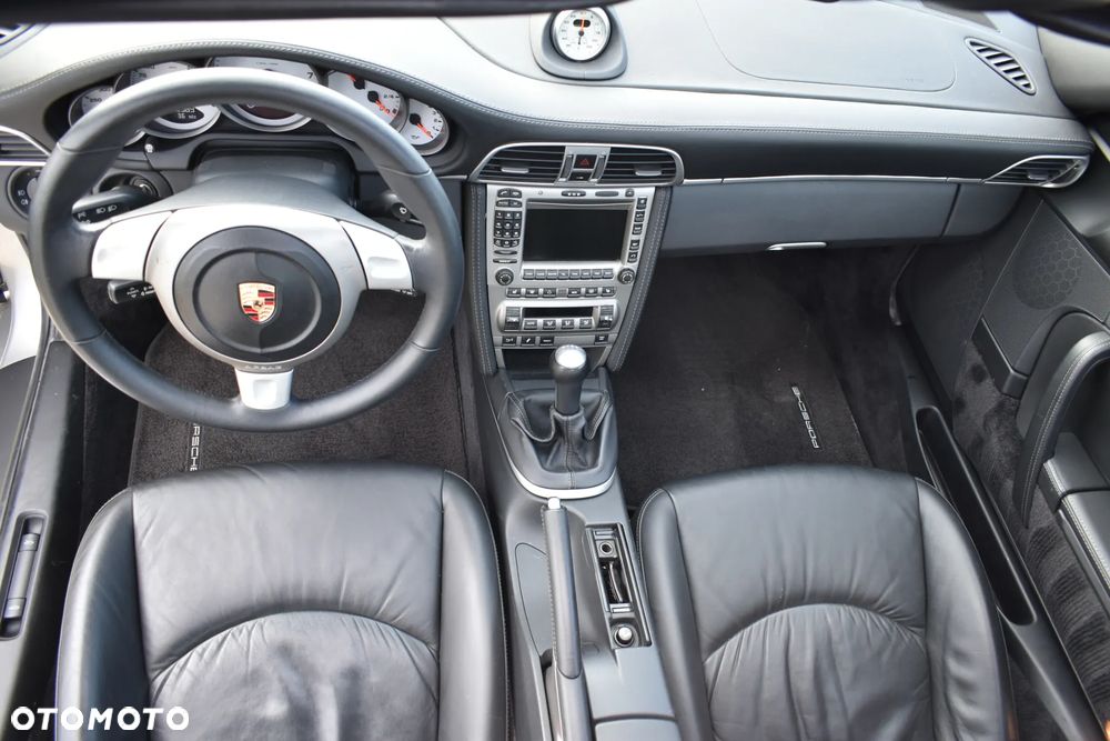 Porsche 911 Carrera S - 14