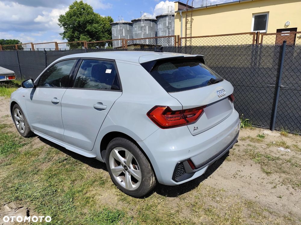 Audi A1 Sportback 30 TFSI S line - 4