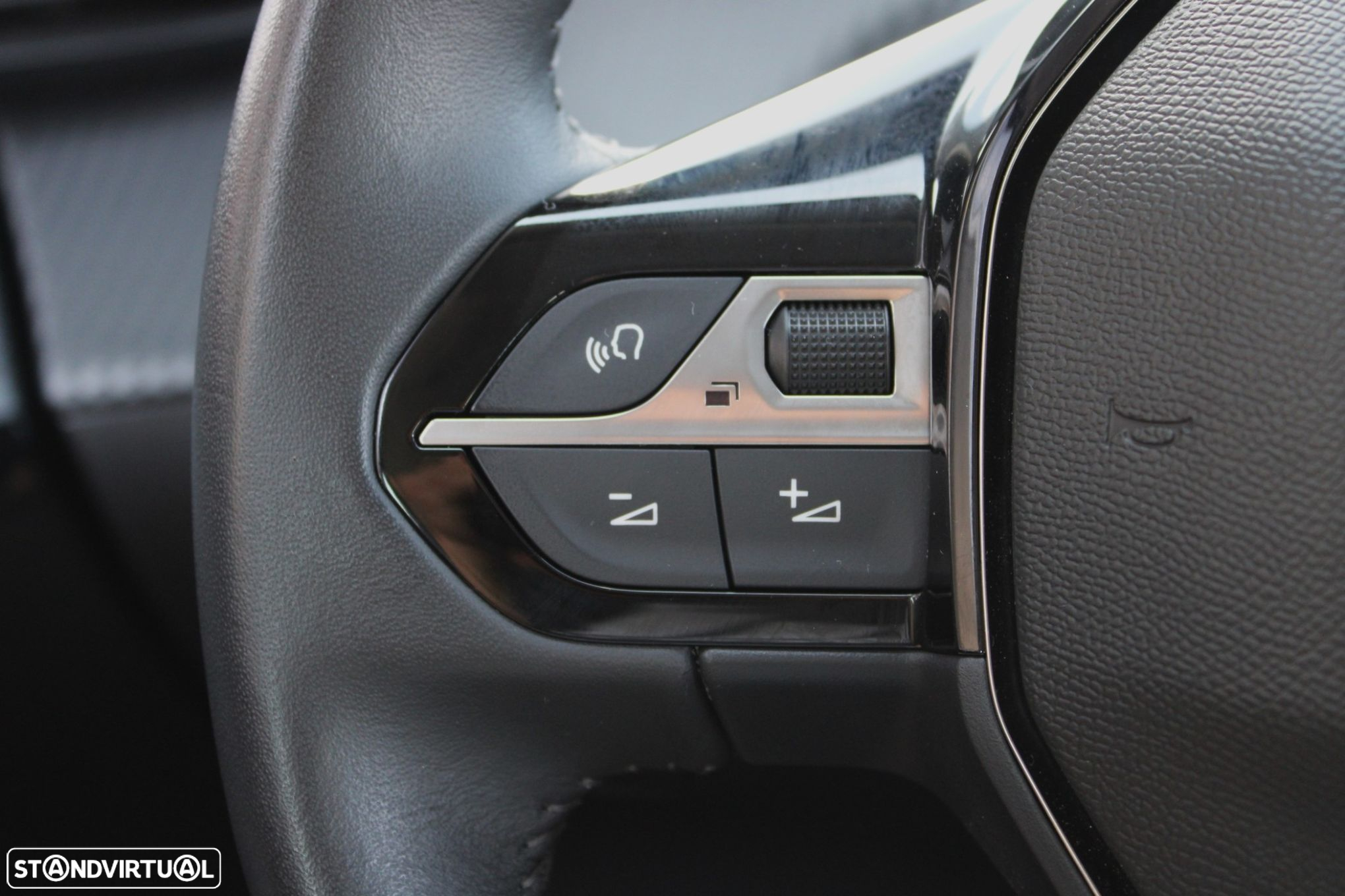 Peugeot e-208 50 kWh Active Pack - 21