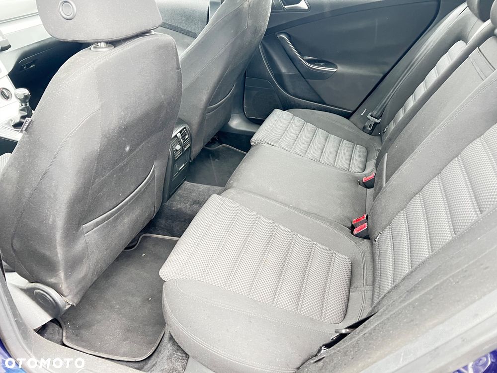 Volkswagen Passat 2.0 TDI Sportline - 7
