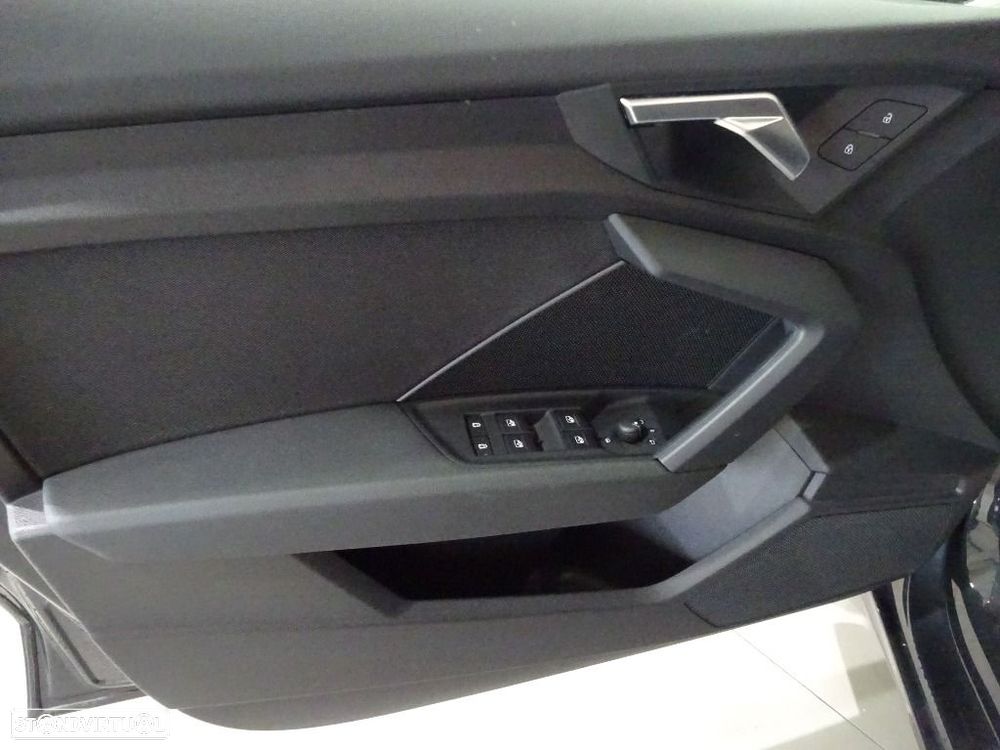 Audi A3 Limousine 30 TDI Advanced - 9