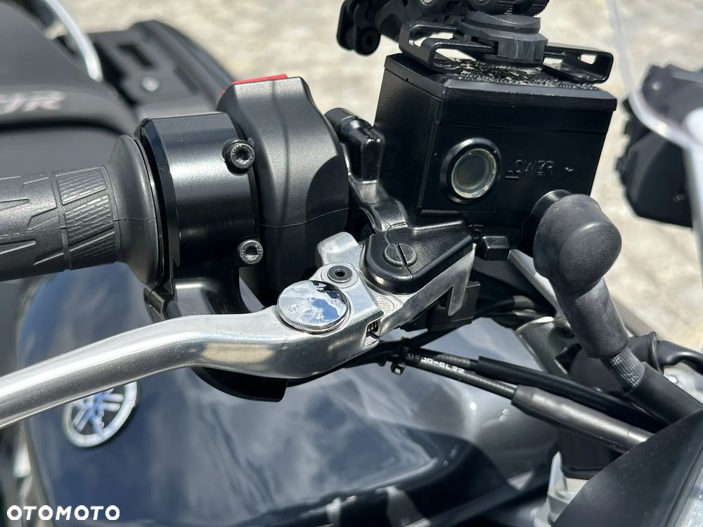 Yamaha FJR - 19