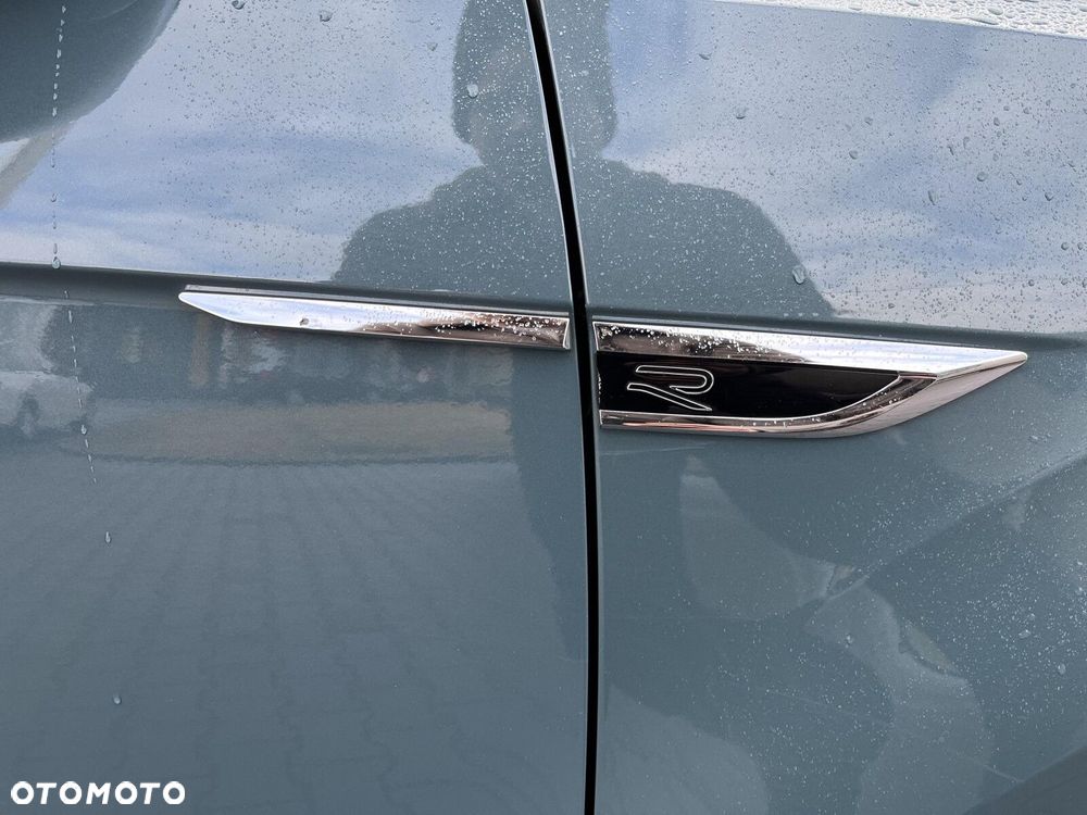 Volkswagen T-Roc - 24