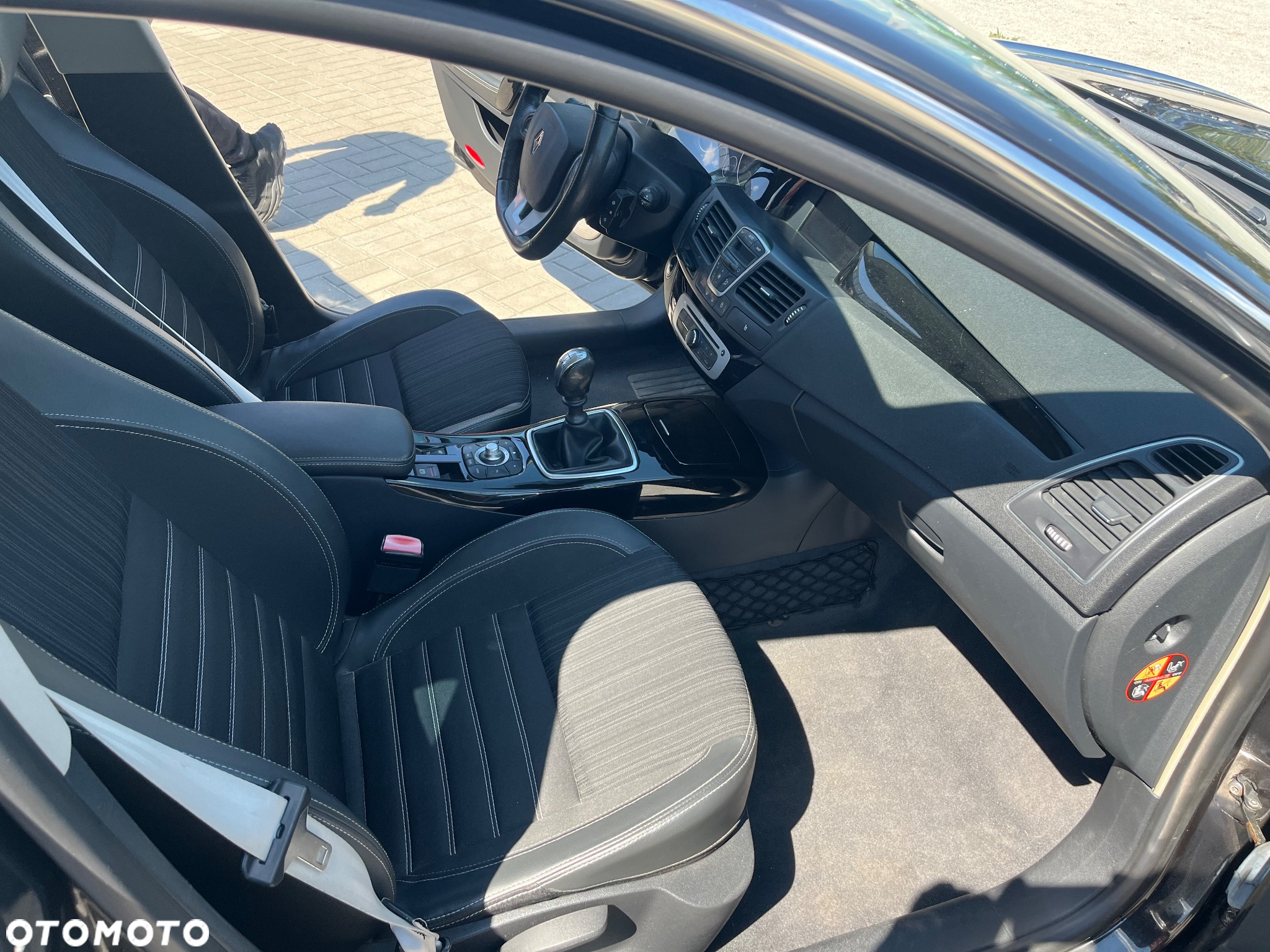 Renault Laguna 2.0 dCi Black Edition - 14