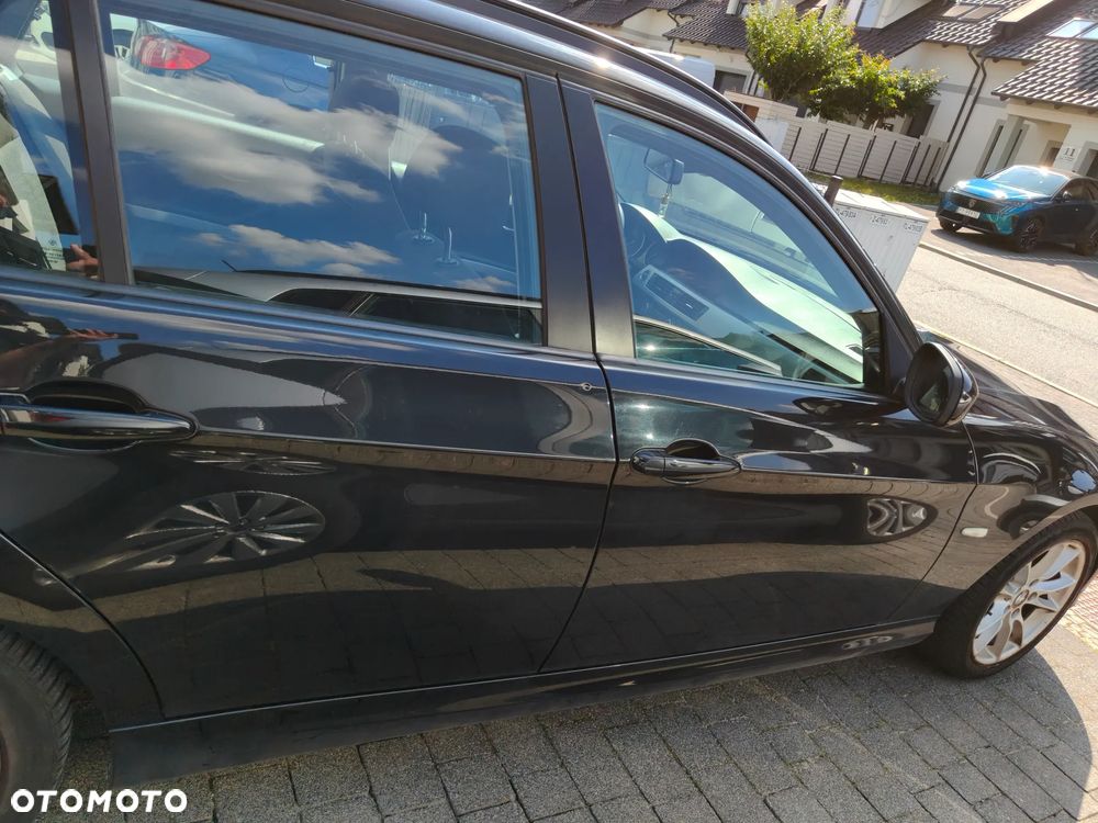 BMW Seria 3 318i - 6