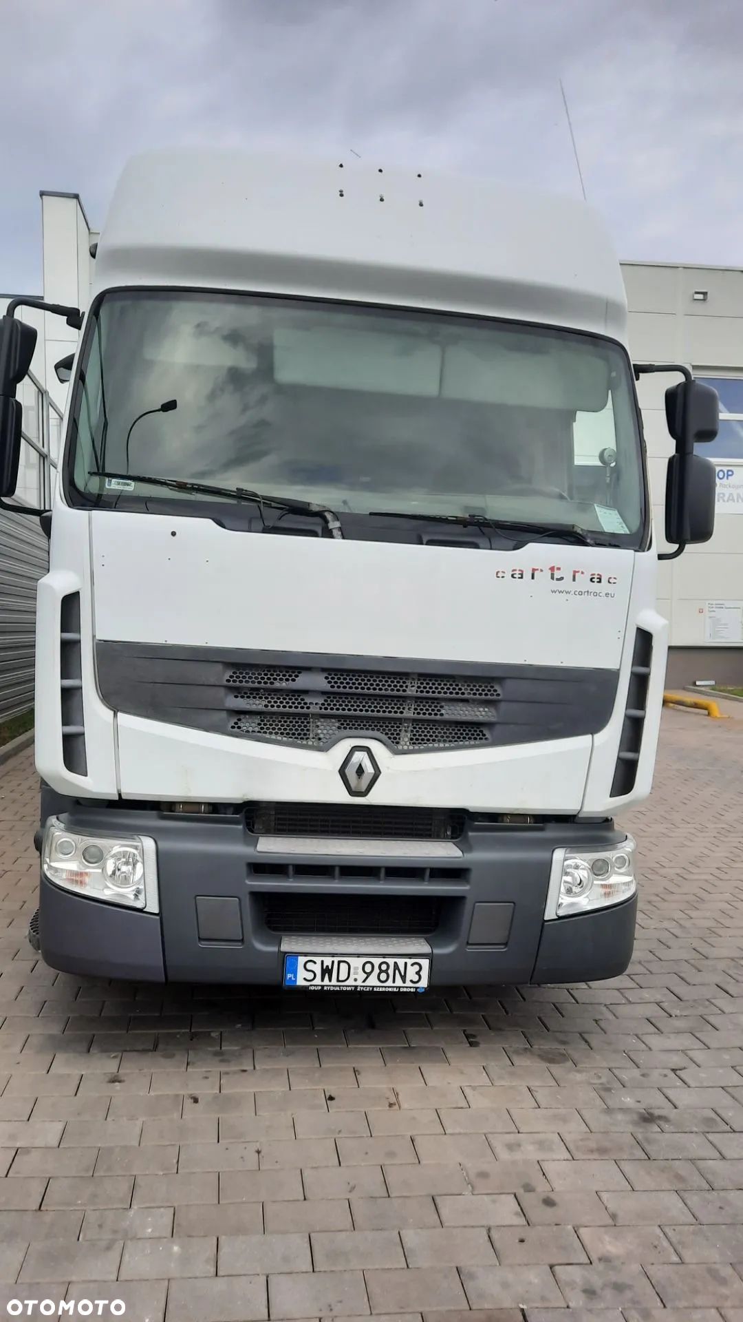 Renault Premium - 1