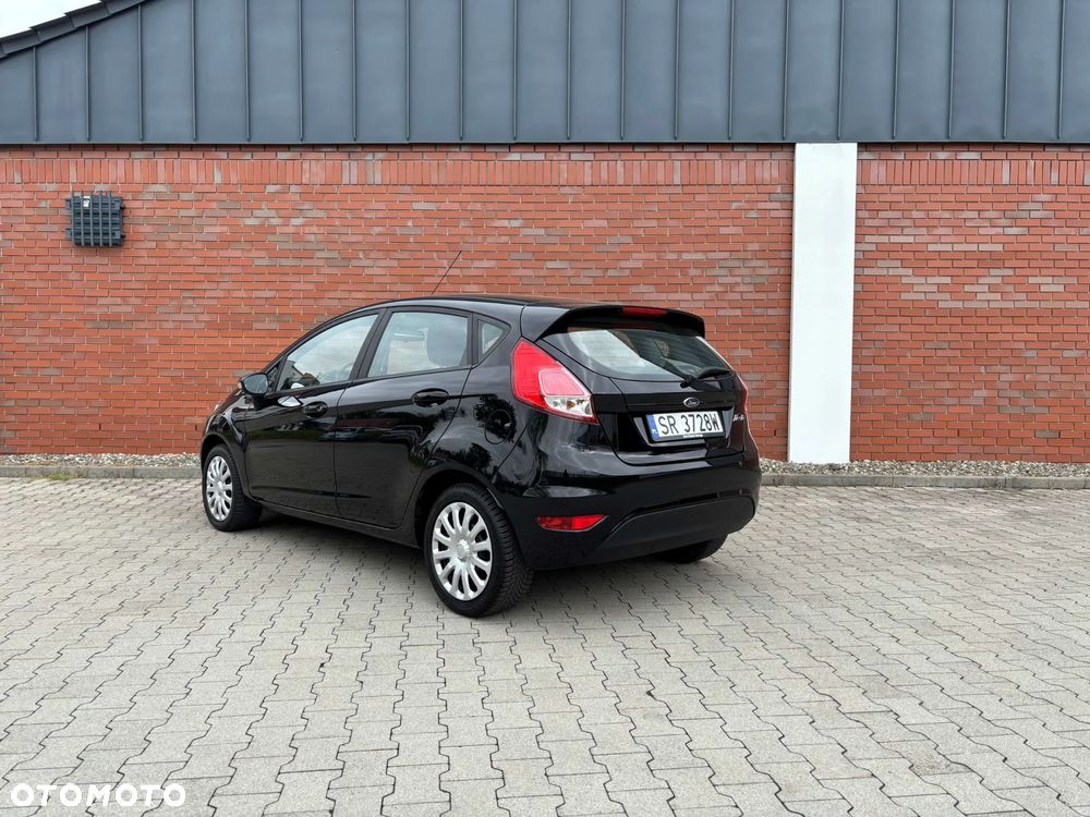 Ford Fiesta 1.25 Celebration - 13