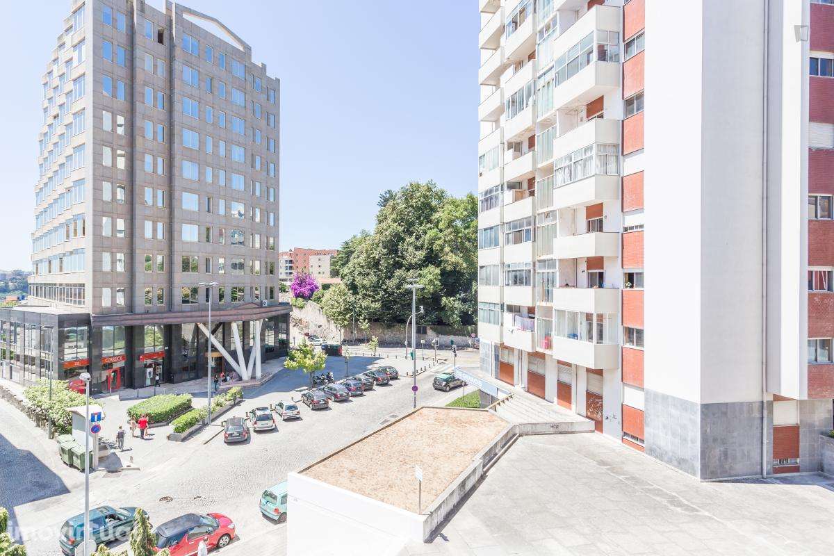 Apartamento com 3 quartos - localizado em Massarelos Porto - Grande imagem: 3/16