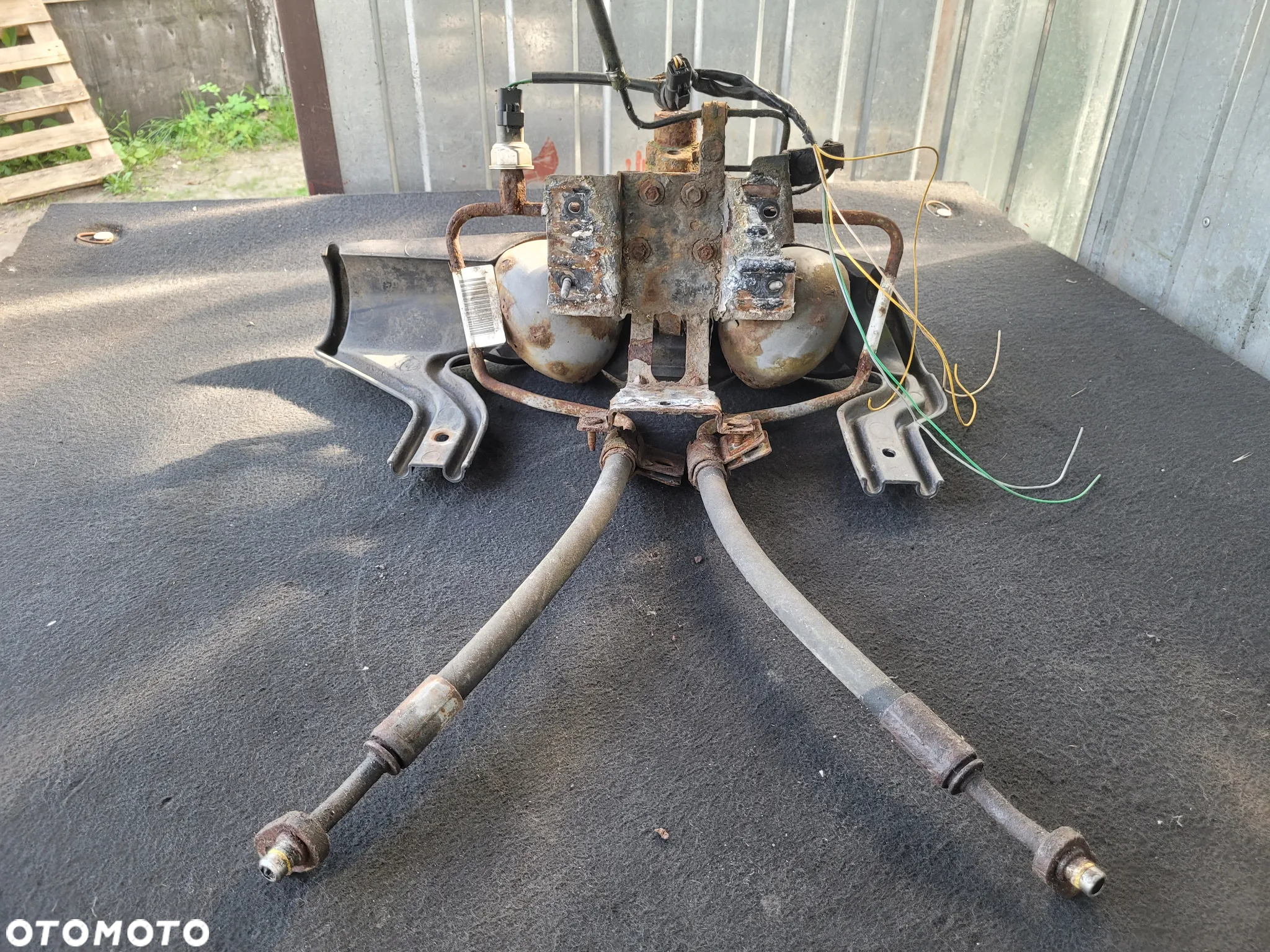 Zawór regulator zawieszenia gruszka przewody Citroen C6 - 2