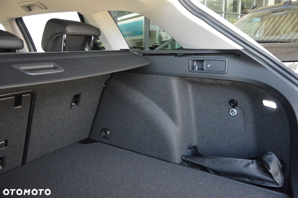 Volkswagen Golf - 27