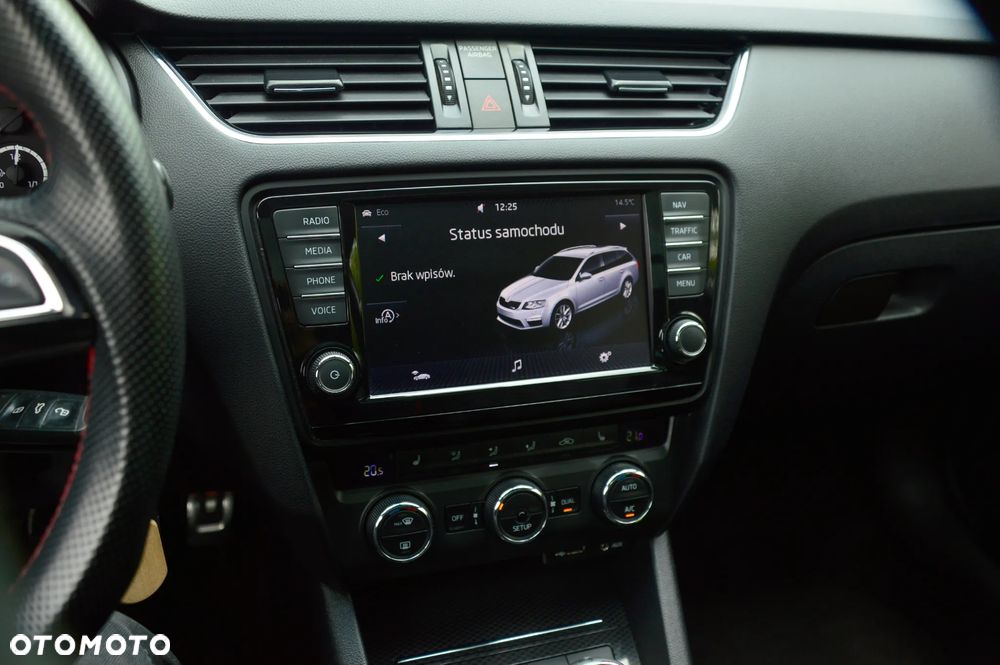 Skoda Octavia 2.0 TSI RS - 39