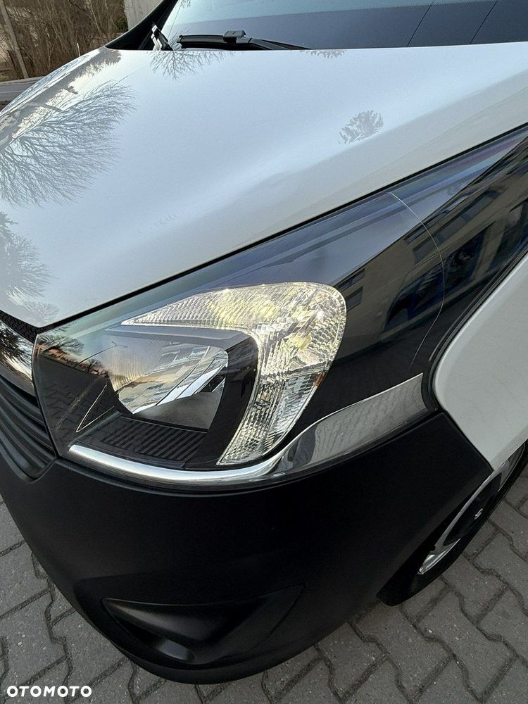 Opel Vivaro - 15