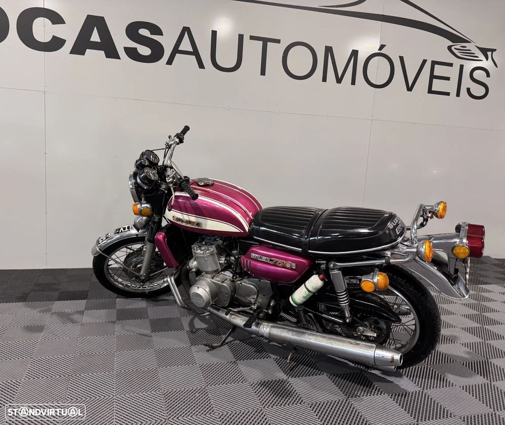 Suzuki GT 750 J - 12