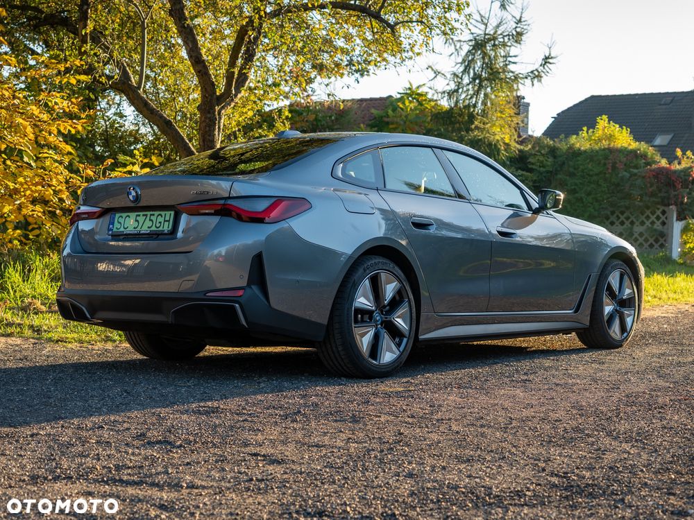 BMW i4 - 15