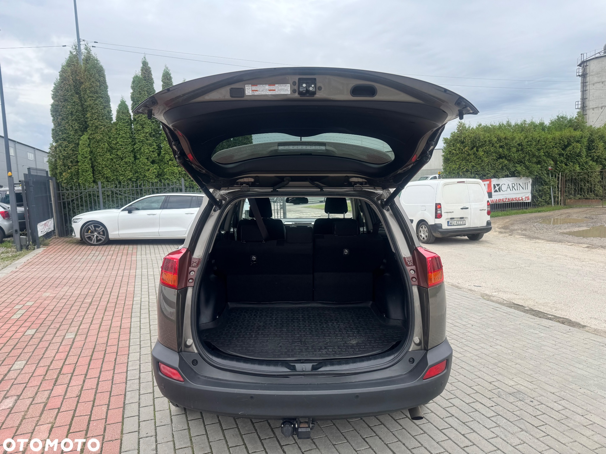Toyota RAV4 - 11