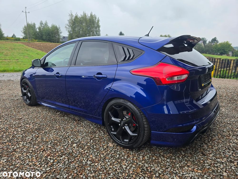 Ford Focus 2.0 EcoBoost ST mit Leder-Sport-Paket - 4