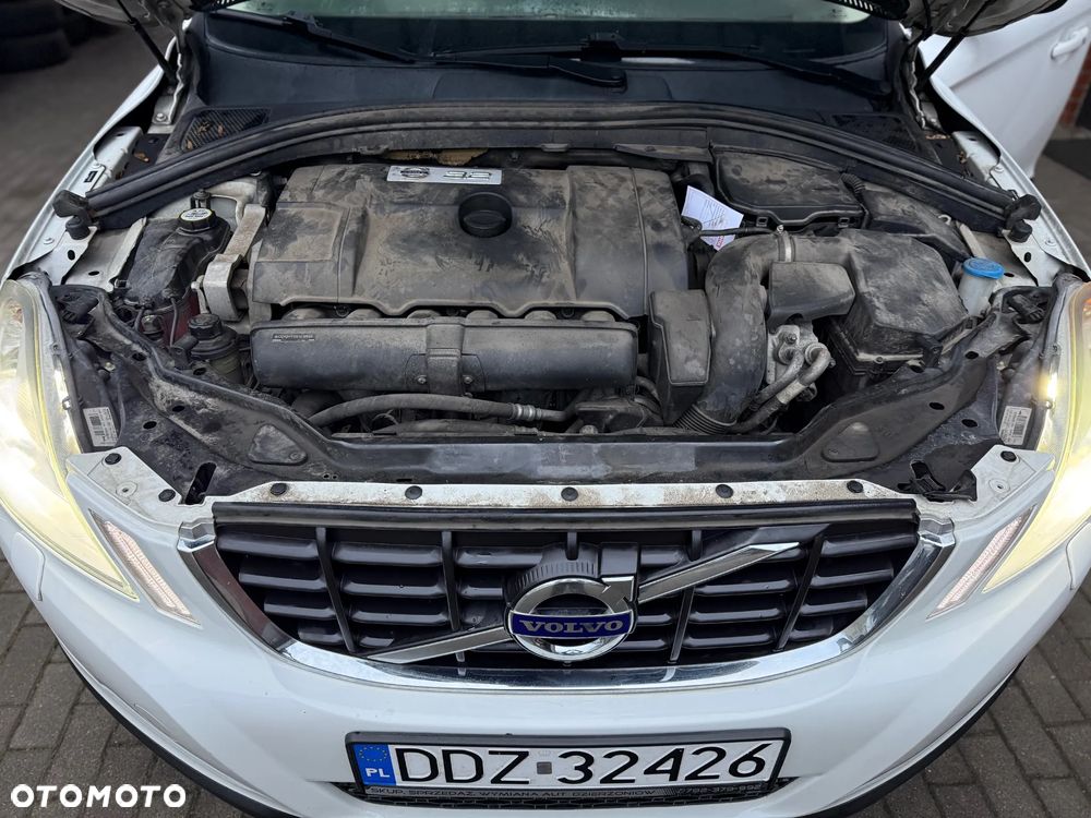 Volvo XC 60 3.2 AWD RDesign - 7