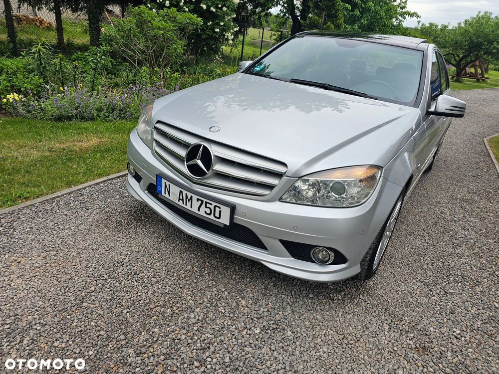 Mercedes-Benz Klasa C 180 Kompressor BlueEFFICIENCY Special Edition - 2