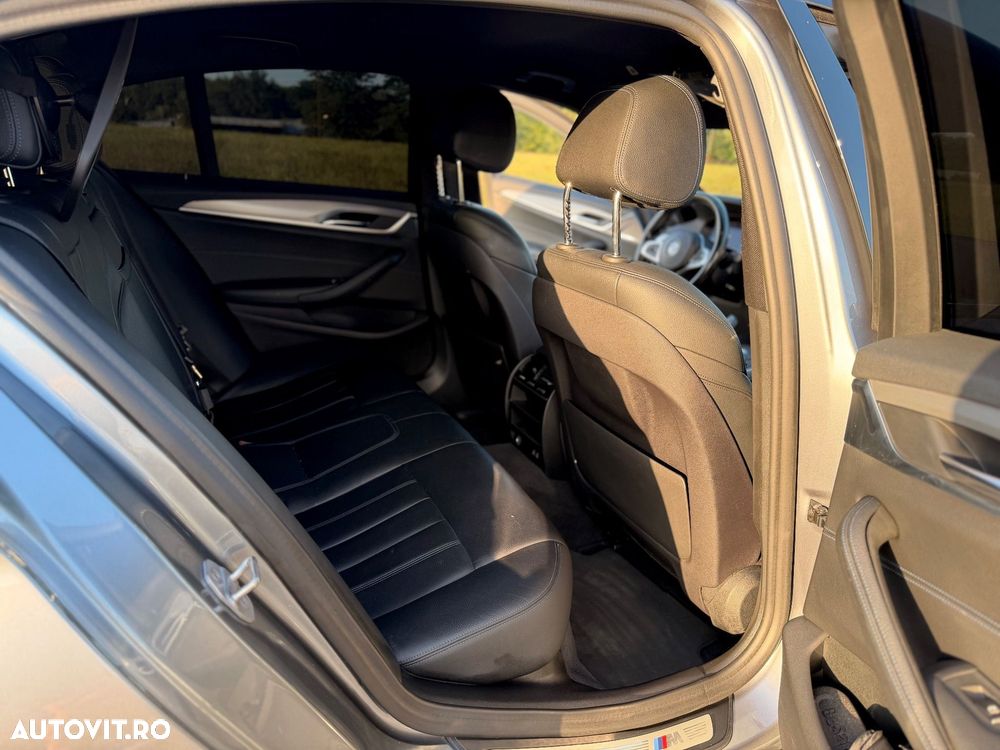 BMW Seria 5 530d xDrive AT - 13