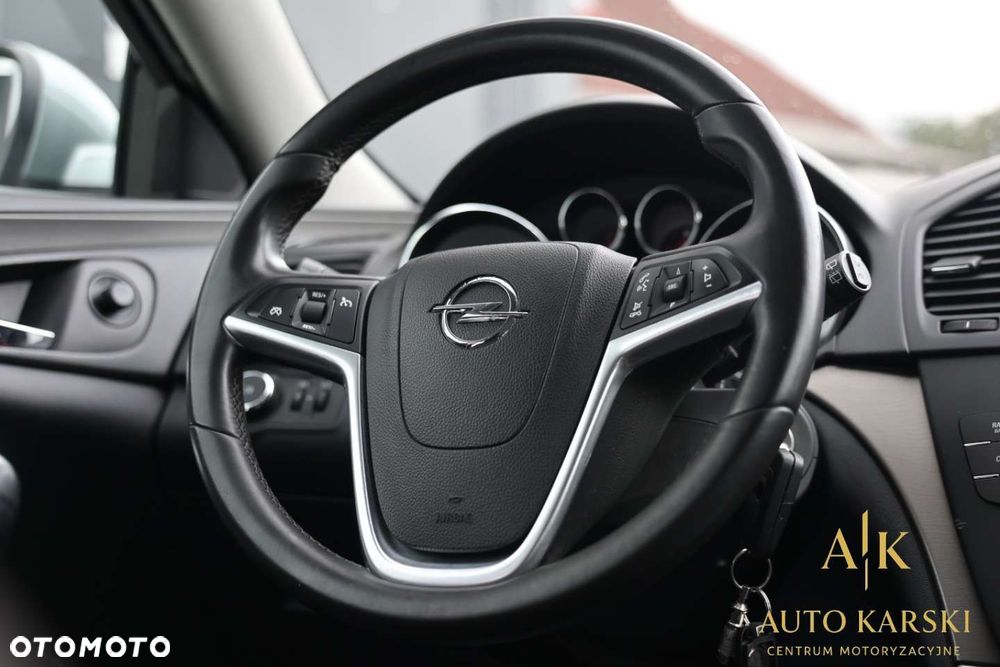 Opel Insignia - 30