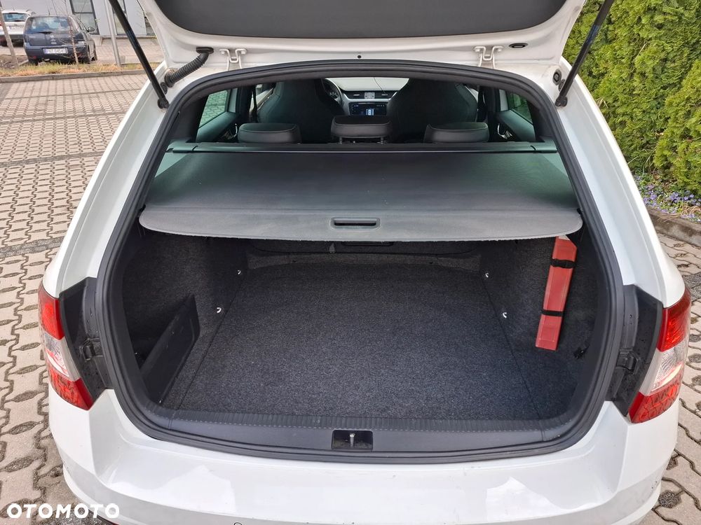 Skoda Octavia 2.0 TDI RS - 10