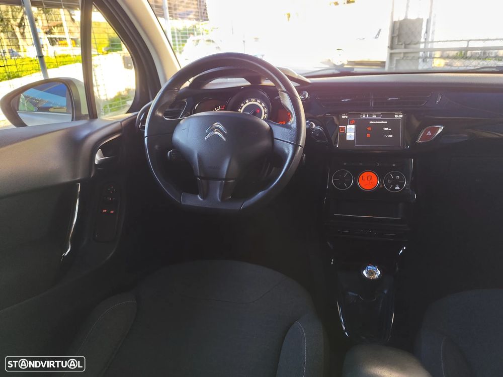 Citroën C3 1.2 PureTech Collection - 27