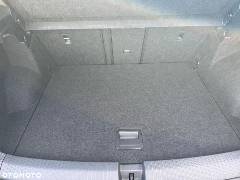 Volkswagen T-Roc - 23