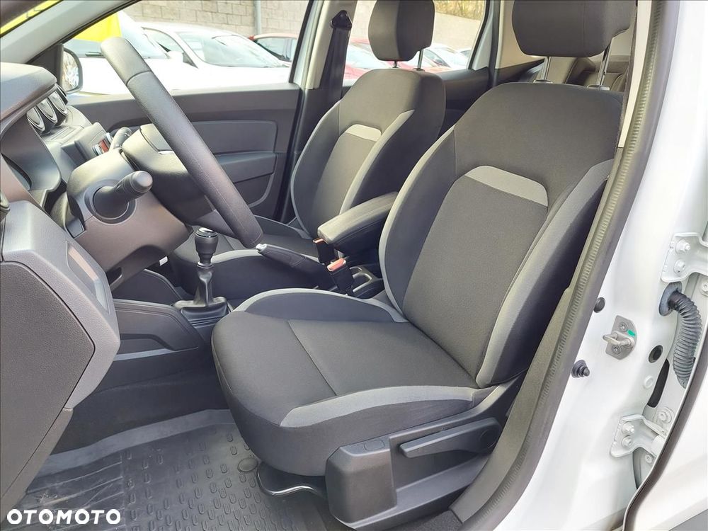 Dacia Duster 1.6 SCe Essential - 5