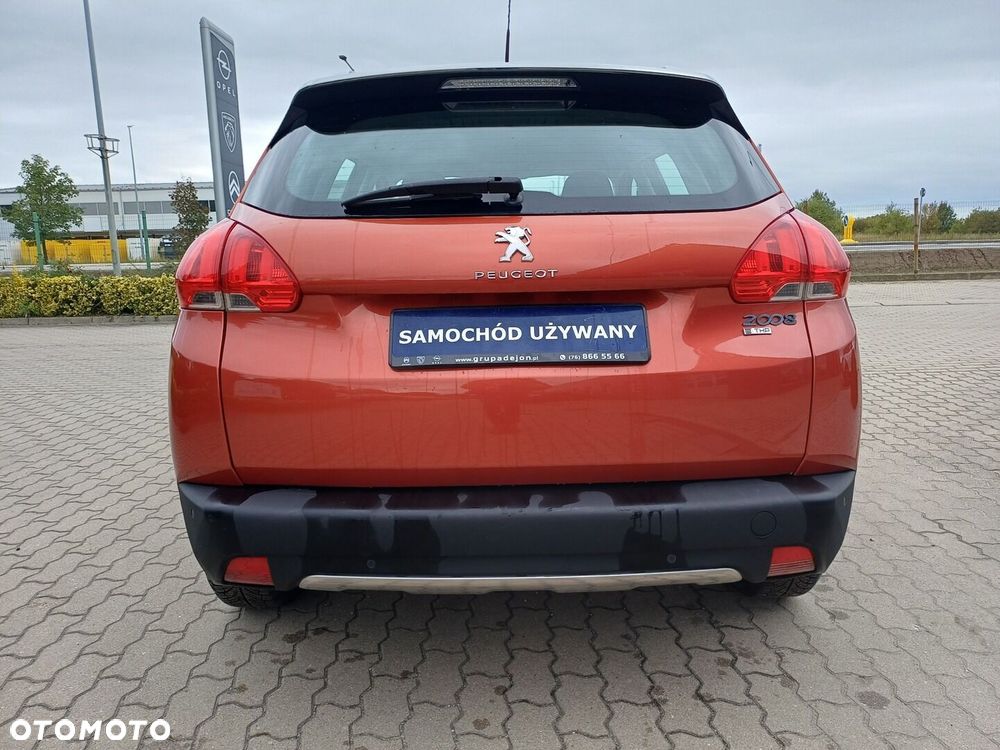 Peugeot 2008 1.2 Pure Tech Allure S&S - 5