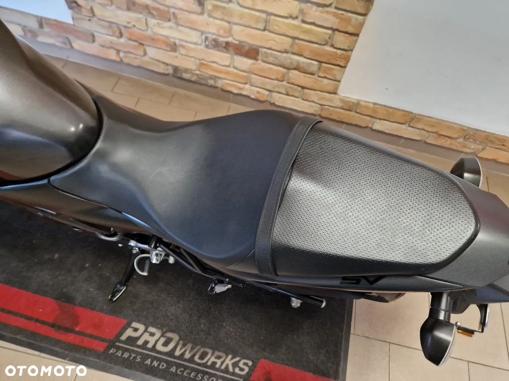 Suzuki SV - 15
