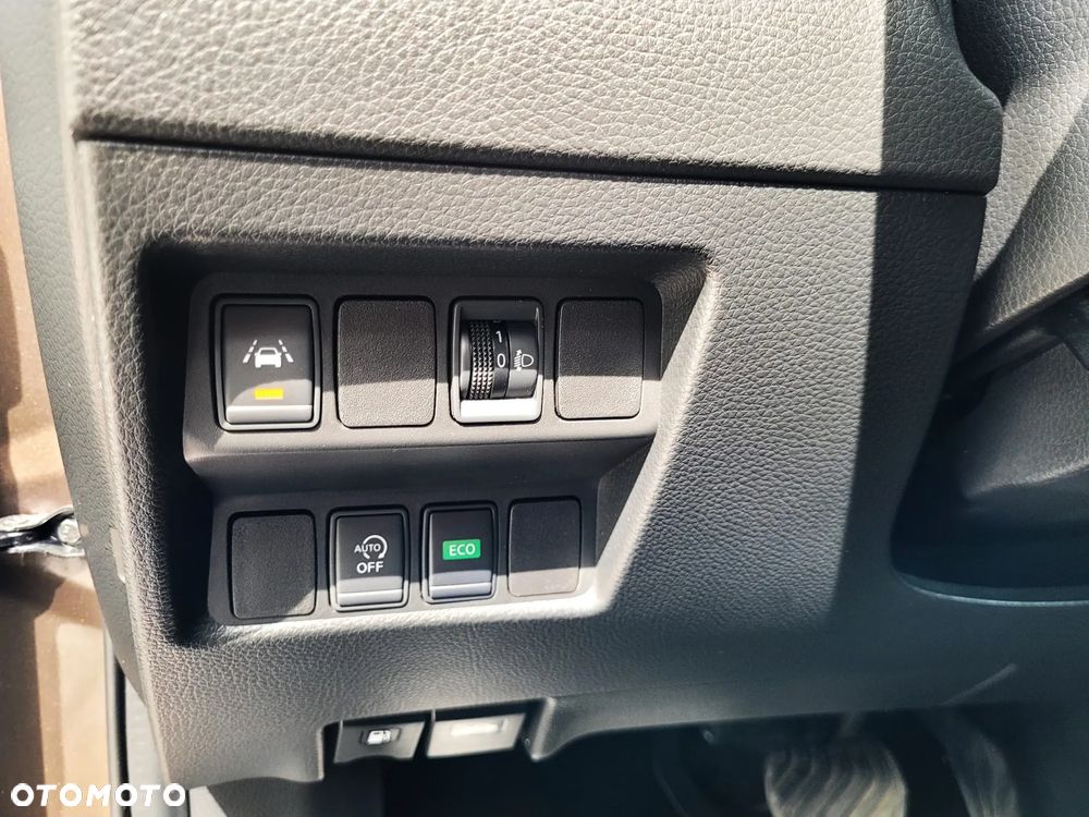 Nissan Qashqai 1.2 DIG-T N-Connecta Xtronic EU6 - 33