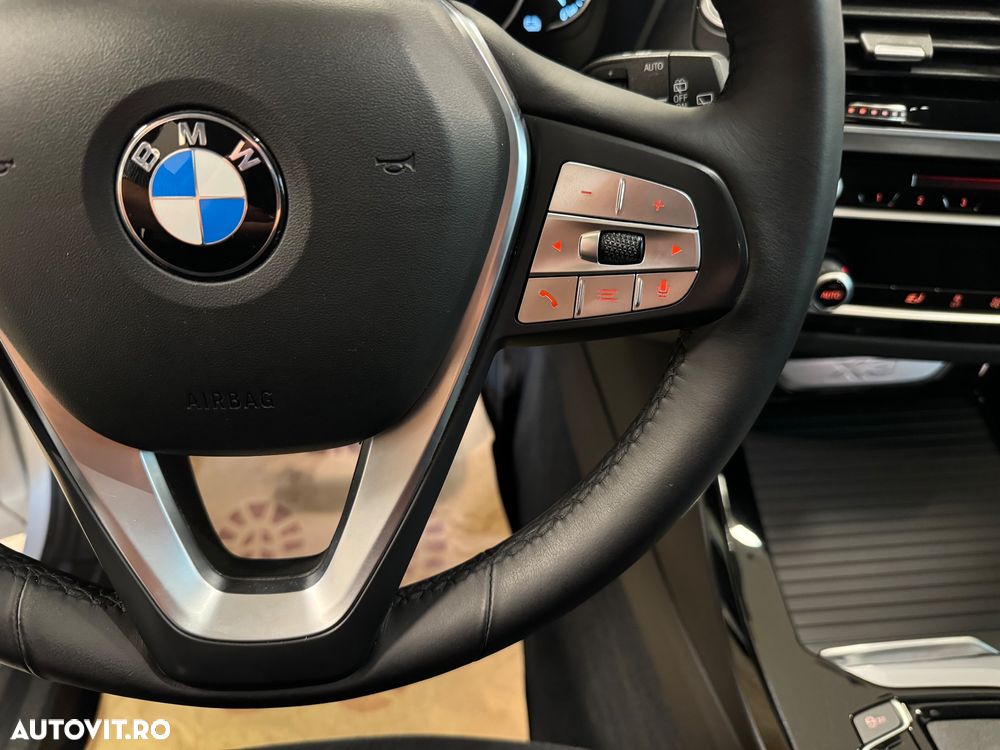 BMW X3 xDrive20i Aut. Luxury Line - 19