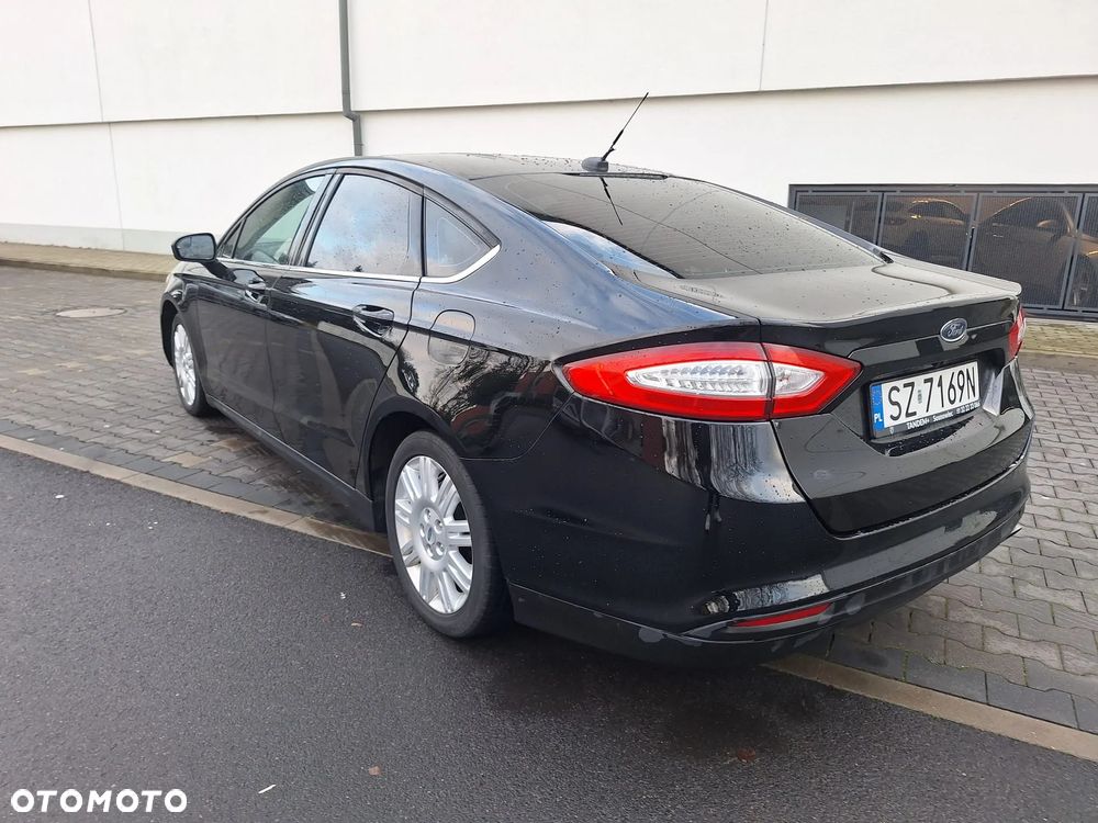 Ford Fusion - 11