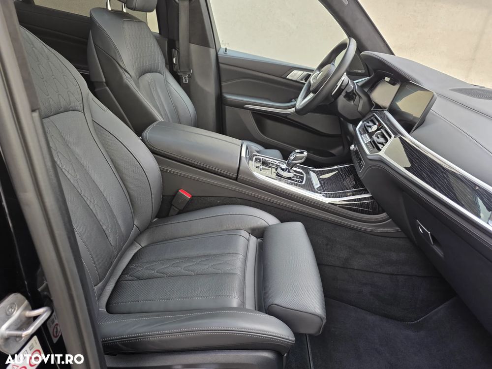 BMW X7 xDrive40d - 25