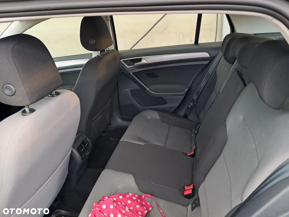 Volkswagen Golf e-Golf - 8
