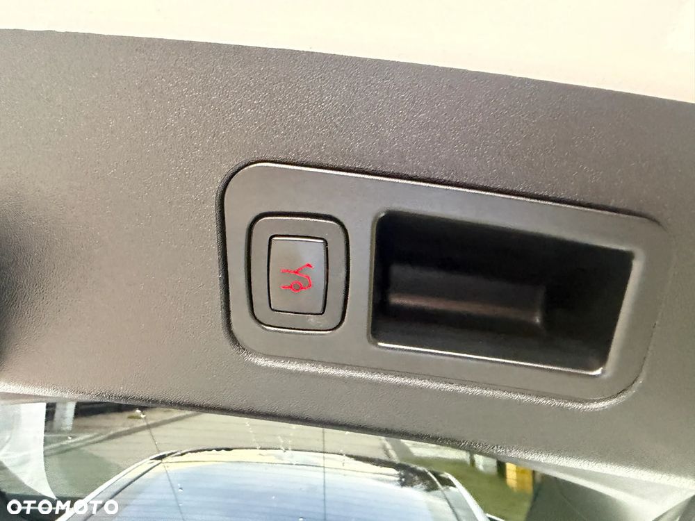 Tesla Model S 70D Allradantrieb - 24