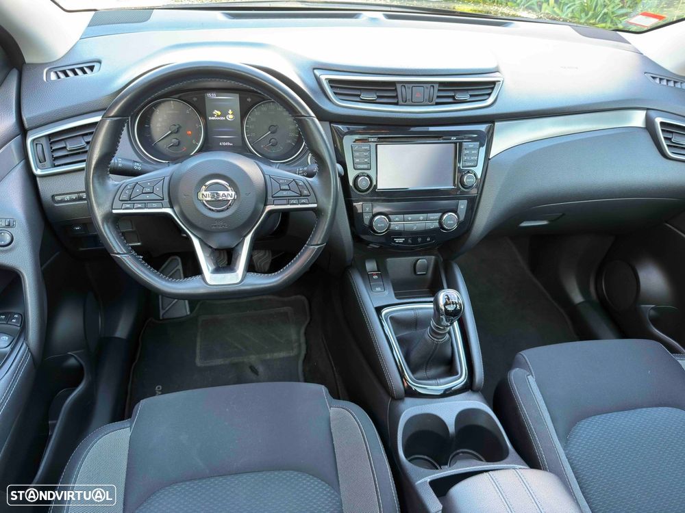 Nissan Qashqai 1.5 dCi N-Connecta - 32