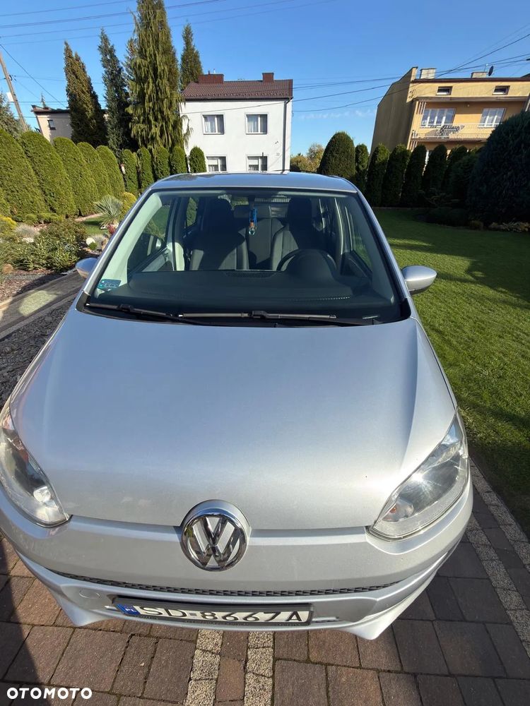 Volkswagen Up 2013 photo 2