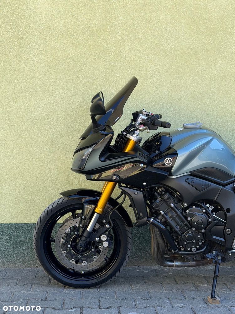 Yamaha FZ - 26
