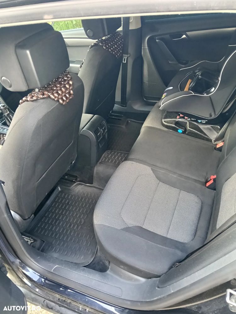 Volkswagen Passat 2.0 TDI BlueMotion Technology Comfortline - 12
