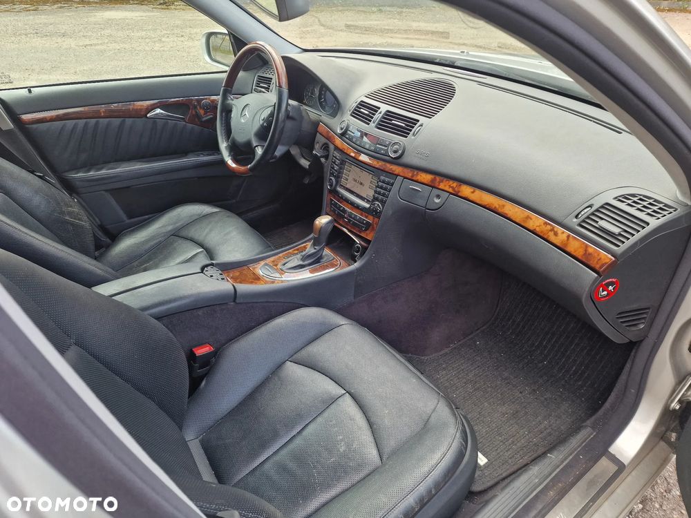 Mercedes-Benz Klasa E 320 T 4Matic Elegance - 8