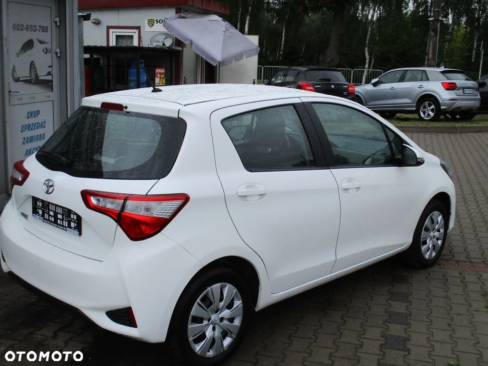 Toyota Yaris - 4