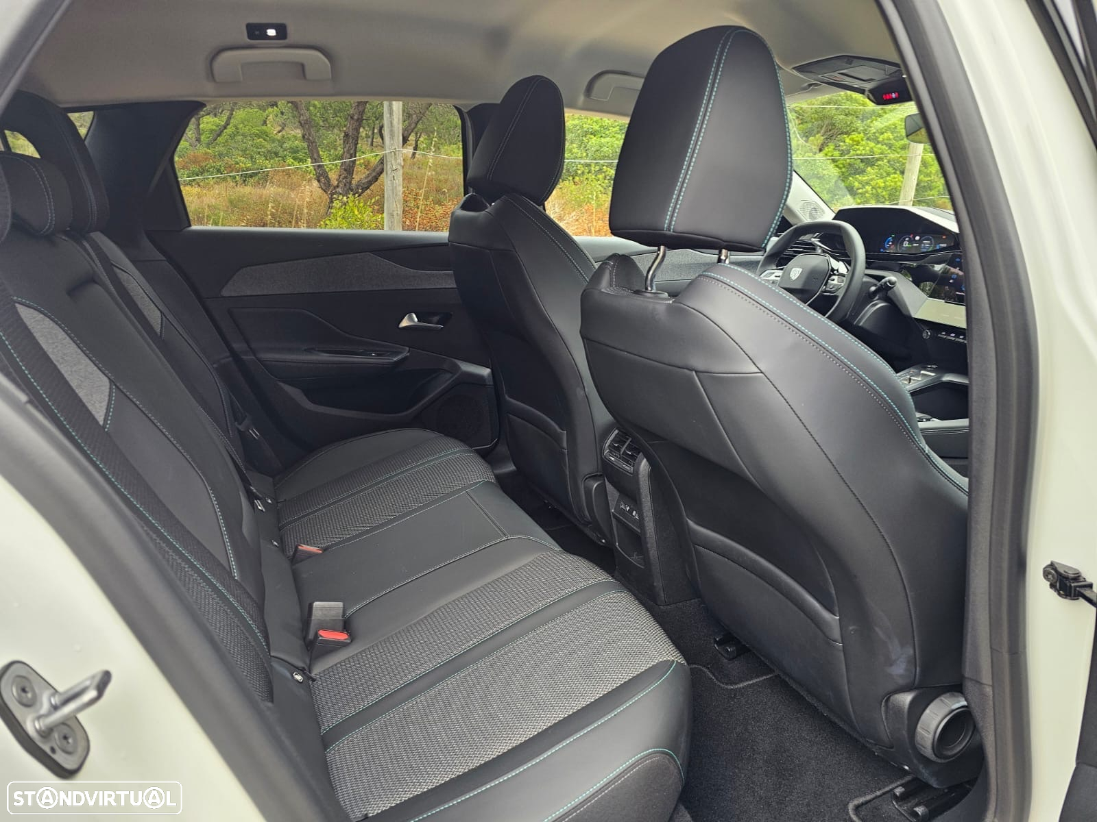 Peugeot 308 SW 1.6 Hybrid Allure e-EAT8 - 21