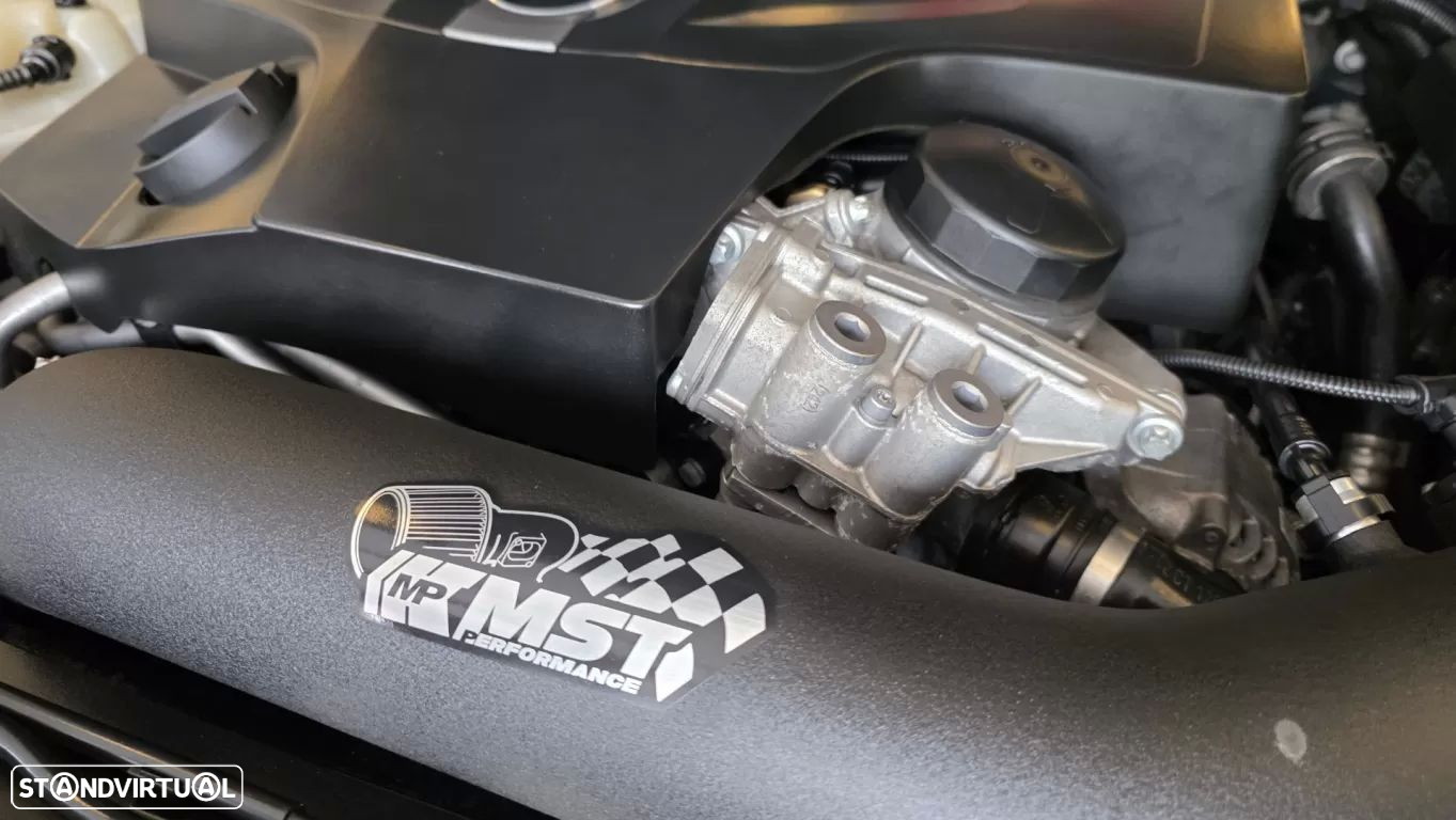 BMW M2 Auto - 33